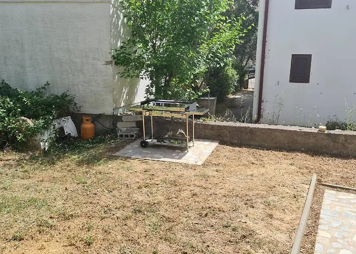 Lana, 40 Metara Do Mora, דירה סלינה