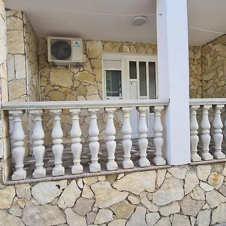 Lana, 40 Metara Do Mora, Apartmán *