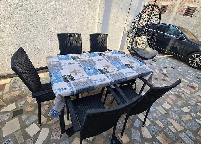 Lana, 40 Metara Do Mora, Apartmán Seline