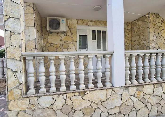 Lana, 40 Metara Do Mora, Apartmán *