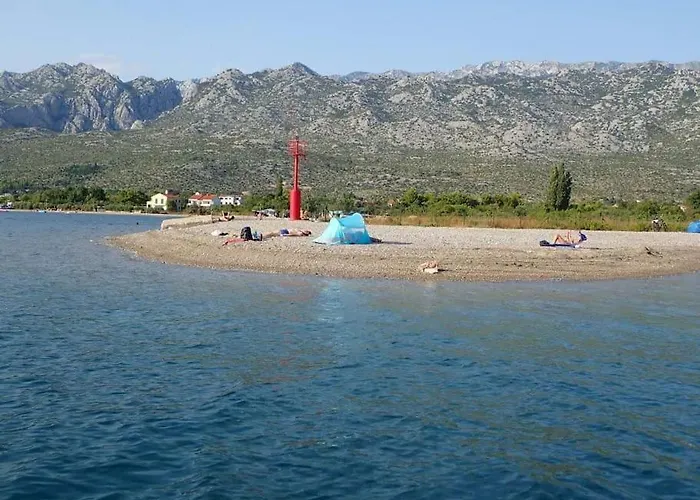 Lana, 40 Metara Do Mora, * Seline